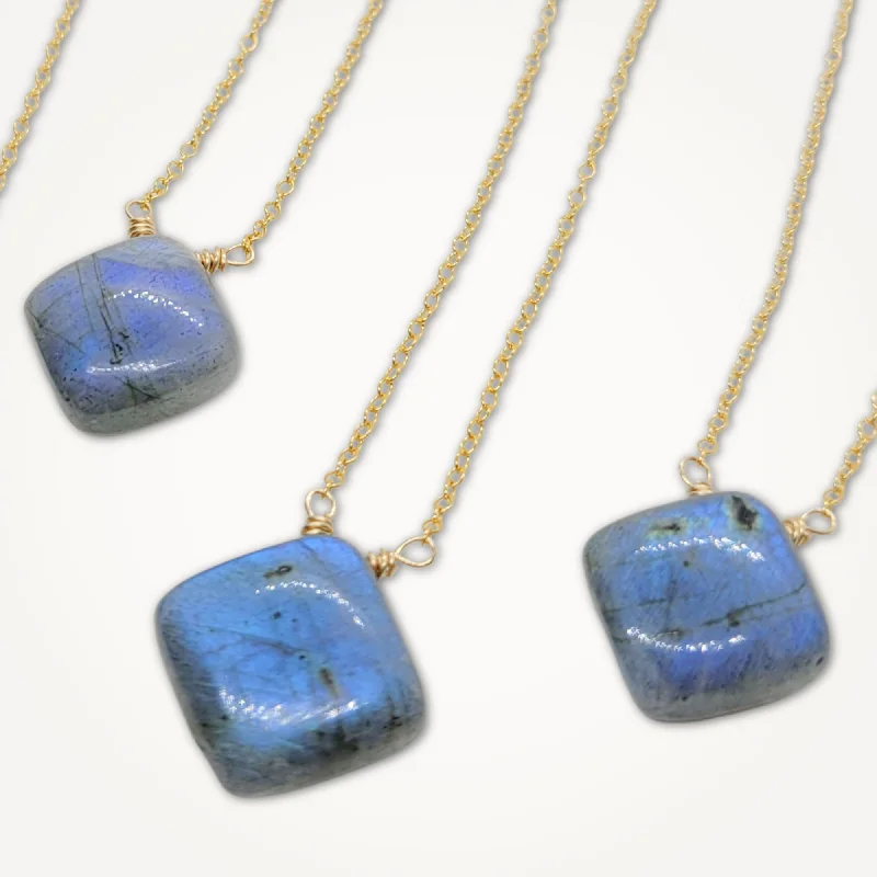 Best necklaces and pendants with glowing moonstone for an ethereal glow-Still Waters Labradorite Necklace