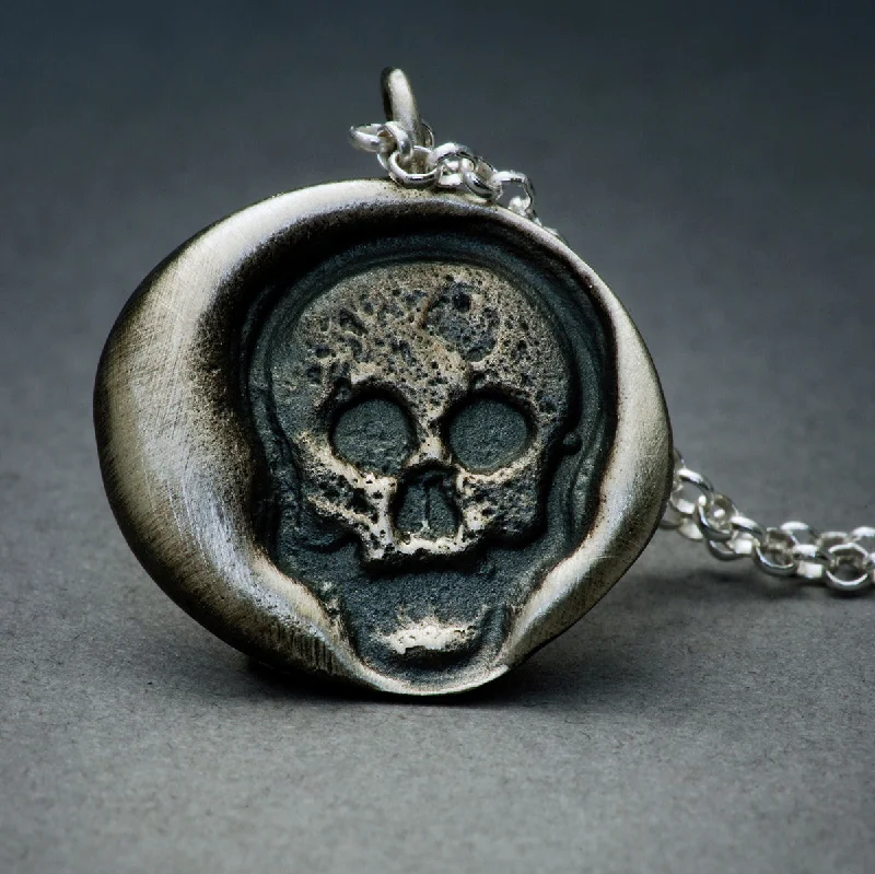 Best necklaces and pendants with matching earrings for a coordinated, elegant look-Memento Mori Skull Wax Seal Necklace