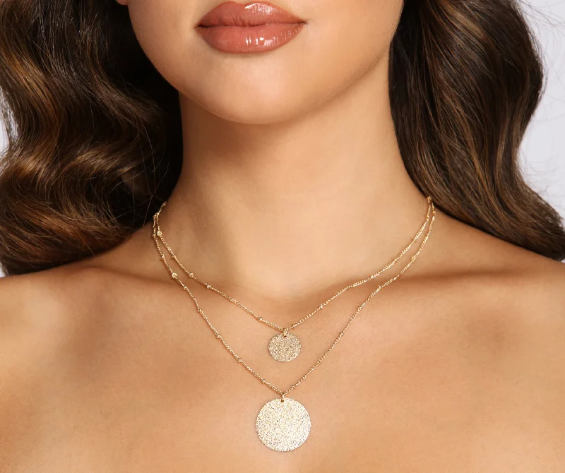 Best necklaces and pendants with heart-shaped lockets for a sentimental keepsake-Chic Layered Coin Charm Necklace