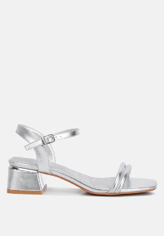 Stylish sandals for women with wide ankle straps and buckle detailing for fashionable look-Sandals with soft straps to prevent blisters -zabou metallic ankle strap low block heels