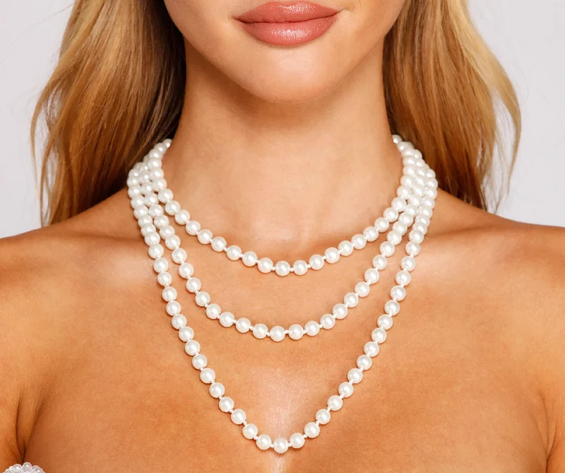 Simple necklaces and pendants with tiny charms for a delicate and casual vibe-Classic Chic Layered Faux Pearl Necklace