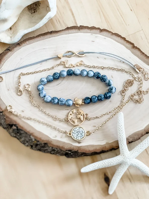 Bracelets with turquoise beads for boho vibes -"Ocean World" 5-Piece Bracelet Set